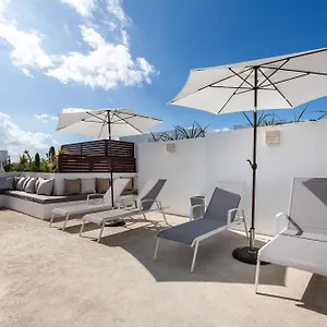 apt-caribbean-3.allrivieramayahotels.com/