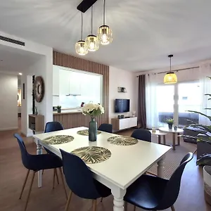 https://beach-lounge-apartment.hotelaalgarve.com